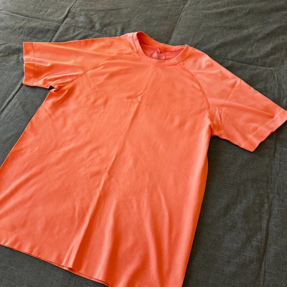 Fabletics Mens - The Training Day Tee - Medium - Coral Color - Picture 1 of 2